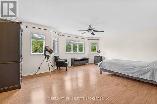 69 Cityview Circle, Barrie, ON - Indoor Photo Showing Bedroom