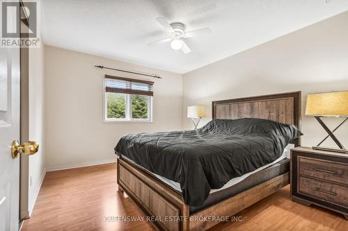69 Cityview Circle, Barrie, ON - Indoor Photo Showing Bedroom