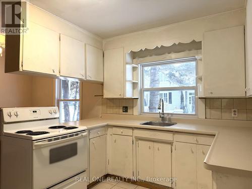 Unit B - Kitchen - 53 Robert Street, Milton, ON - Indoor Photo Showing Kitchen