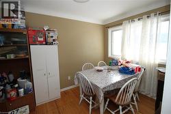 dining - mainfloor - 