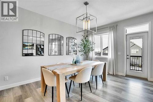 86 Edith Row Nw, Calgary, AB - Indoor Photo Showing Dining Room