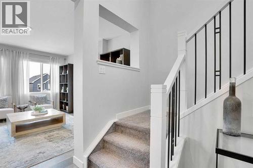 86 Edith Row Nw, Calgary, AB - Indoor Photo Showing Other Room