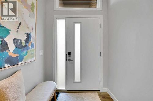 86 Edith Row Nw, Calgary, AB - Indoor Photo Showing Other Room