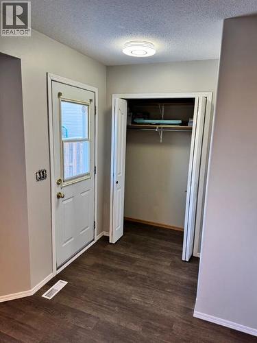 61 Lakeview Close, Blackfalds, AB - Indoor Photo Showing Other Room