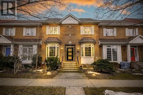 21 CHISHOLM STREET  Oakville, ON L6K 3W2