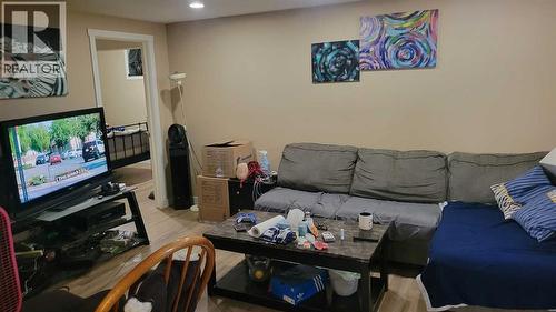 1908 Olympia Drive Se, Calgary, AB - Indoor