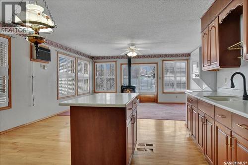 1109 11Th Street W, Saskatoon, SK - Indoor Photo Showing Kitchen