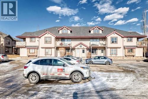 205, 27 Everridge Square Sw, Calgary, AB - Outdoor