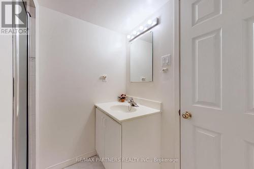 48 Coverdale Crescent, Toronto, ON - Indoor Photo Showing Bathroom