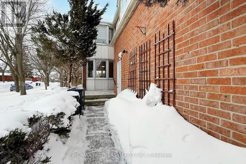 48 Coverdale Crescent, Toronto, ON - Outdoor