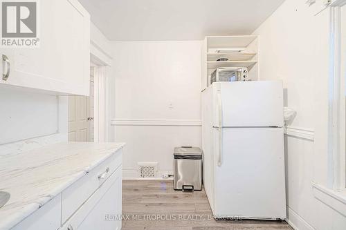 240 Division Street, Oshawa, ON - Indoor Photo Showing Laundry Room