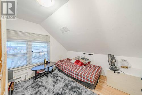 240 Division Street, Oshawa, ON - Indoor Photo Showing Bedroom