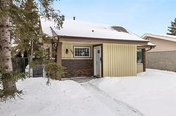 102 Woodfield BAY  Winnipeg, MB R3R 3B1