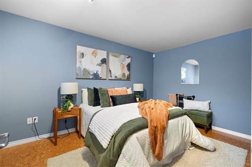 102 Woodfield Bay, Winnipeg, MB 