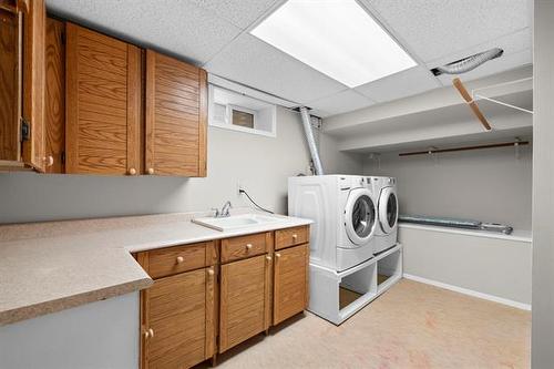 102 Woodfield Bay, Winnipeg, MB 