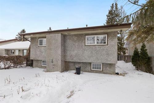 102 Woodfield Bay, Winnipeg, MB 