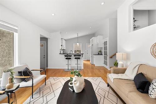 102 Woodfield Bay, Winnipeg, MB 