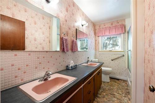 37 Mohawk Bay, Winnipeg, MB 