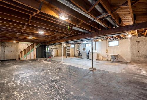 37 Mohawk Bay, Winnipeg, MB 