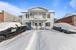 1027  - 1033 Rue Joliette  Longueuil (Le Vieux-Longueuil), QC J4K 4V8