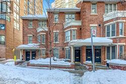 40 IRWIN AVENUE  Toronto, ON M4Y 1L2
