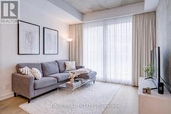 513 - 39 BRANT STREET  Toronto, ON M5V 0M8