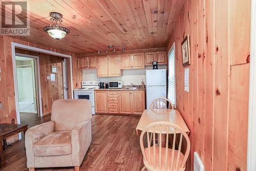 5 Ash'S Lane, Trinity, NL - Indoor Photo Showing Kitchen