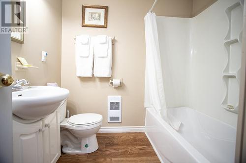 5 Ash'S Lane, Trinity, NL - Indoor Photo Showing Bathroom