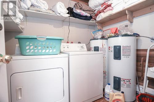 5 Ash'S Lane, Trinity, NL - Indoor Photo Showing Laundry Room