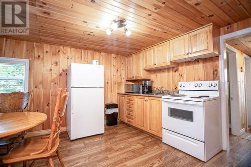 5 Ash'S Lane, Trinity, NL - Indoor Photo Showing Kitchen