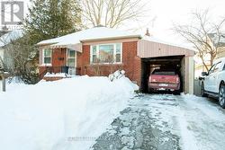 59 HIGHVIEW AVENUE  Toronto, ON M1N 2H4