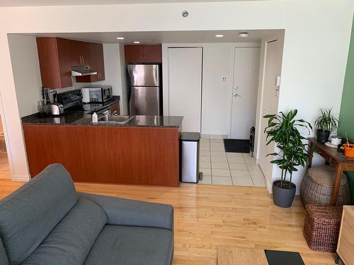 Cuisine - 553-98 Rue Charlotte, Montréal (Ville-Marie), QC - Indoor