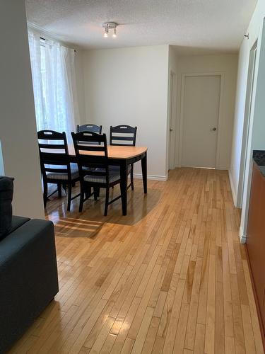 Salle à manger - 553-98 Rue Charlotte, Montréal (Ville-Marie), QC - Indoor Photo Showing Dining Room