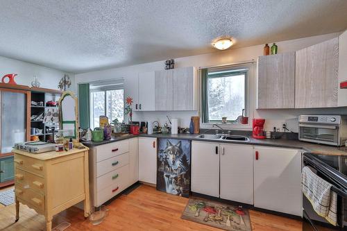 Cuisine - 32 Ch. De La Ferme, Messines, QC - Indoor Photo Showing Kitchen With Double Sink