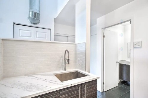 Autre - 2446 Rue Charles-Darwin, Montréal (Saint-Laurent), QC - Indoor Photo Showing Kitchen