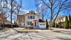128 CHISHOLM STREET  Oakville, ON L6K 3J2
