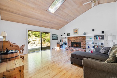 212 Sunset Dr, Salt Spring, BC 
