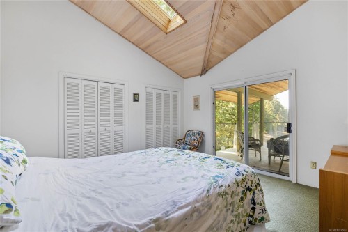 212 Sunset Dr, Salt Spring, BC 