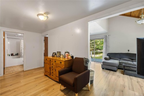 212 Sunset Dr, Salt Spring, BC 