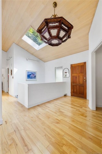 212 Sunset Dr, Salt Spring, BC 