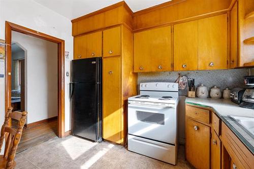 650 Burnell St, Winnipeg, MB 