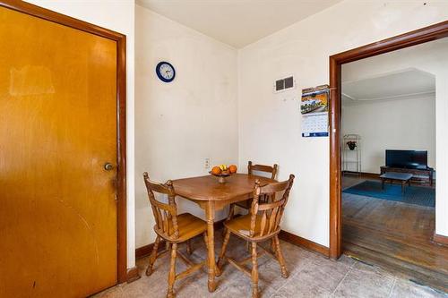 650 Burnell St, Winnipeg, MB 