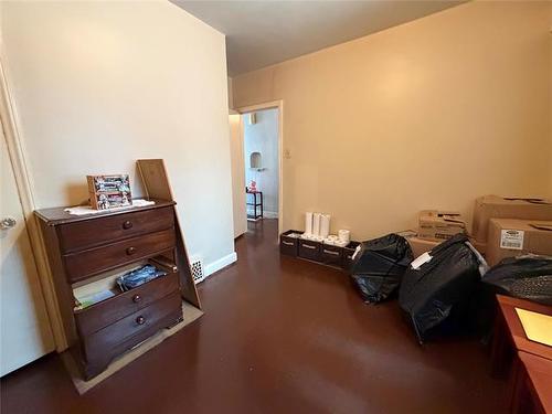 221 Roberta Ave, Winnipeg, MB 