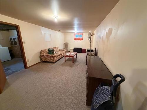 221 Roberta Ave, Winnipeg, MB 