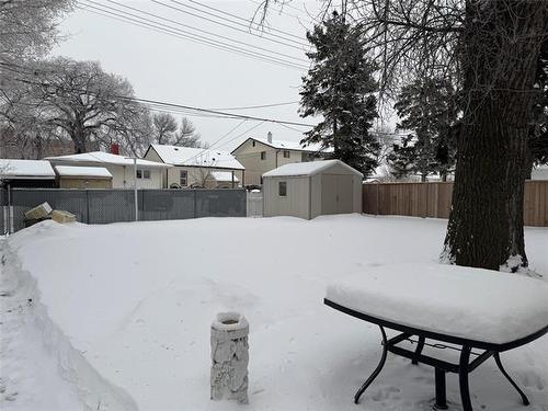 221 Roberta Ave, Winnipeg, MB 