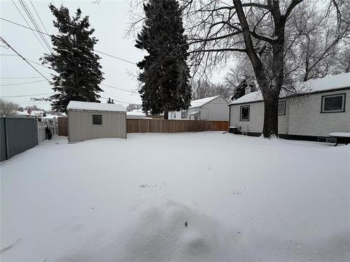 221 Roberta Ave, Winnipeg, MB 