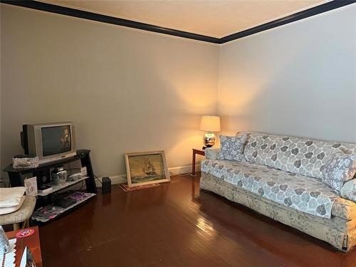 221 Roberta Ave, Winnipeg, MB 