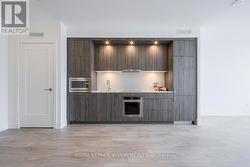 713 - 259 THE KINGSWAY  Toronto, ON M9A 0G2