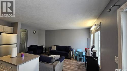10 103 Banyan Crescent, Saskatoon, SK - Indoor Photo Showing Kitchen