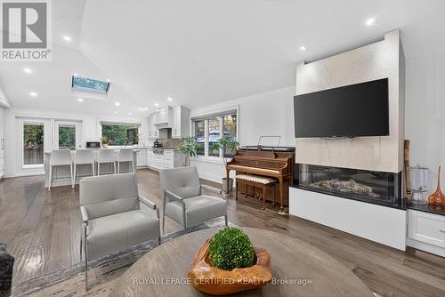 1188 Fair Birch Drive, Mississauga, ON - Indoor Photo Showing Living Room With Fireplace